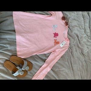 pink long sleeve vineyard vines beach chair